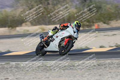 media/Oct-30-2025-Racers Edge (Thu) [[dabbdaf680]]/3-B Group/Session 5 (Turn 6)/